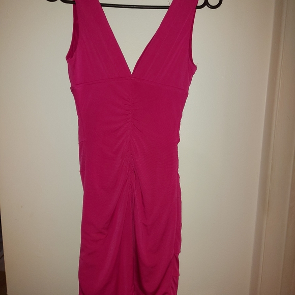 Le Chateau Pink Stretchy Dress - Picture 5 of 7